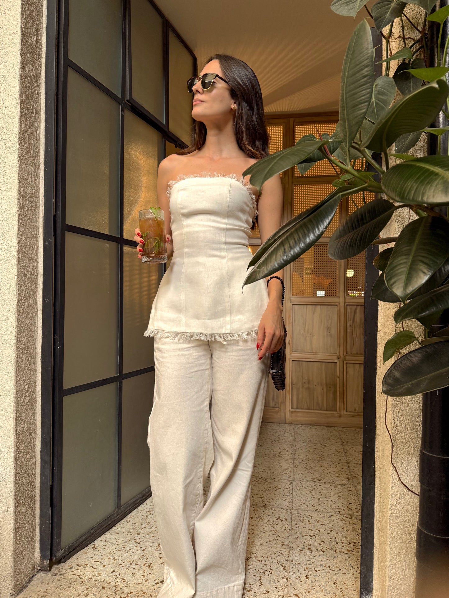 Top Emma Lino